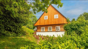 Roubenka mezi stromy s wellness, Mladé Buky